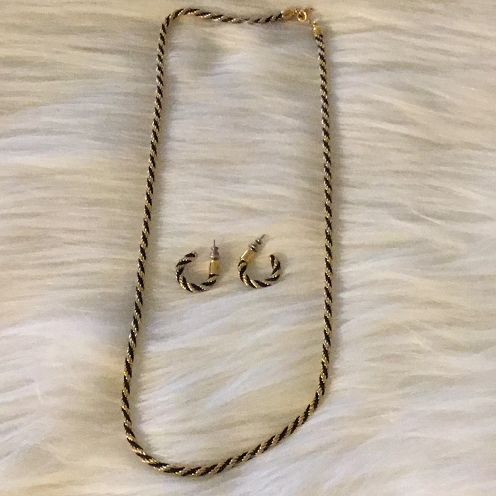 Vintage Trifari  Black/Gold Twisted Rope Necklace
